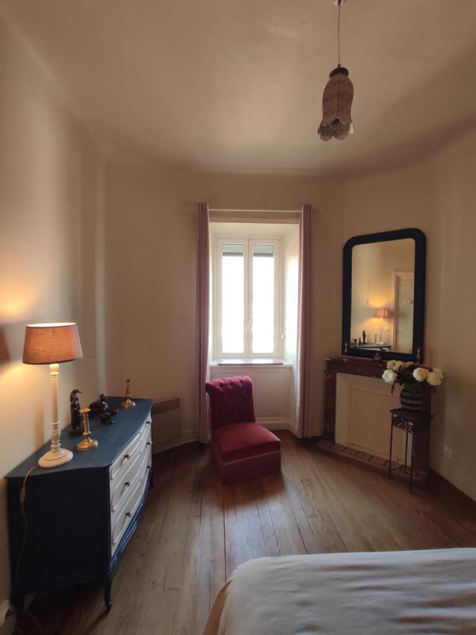 סן-ז'אן-דה-לוז Appartement Pied De Plage מראה חיצוני תמונה